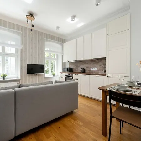 Stylish In Near The Old Town By Renters Appartamento Breslavia